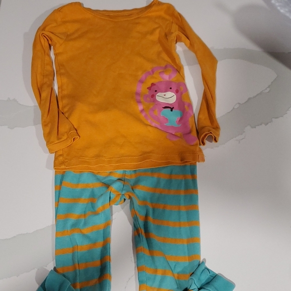 Baby Gap 2 Piece Pajama Set Size 3T - Picture 2 of 7
